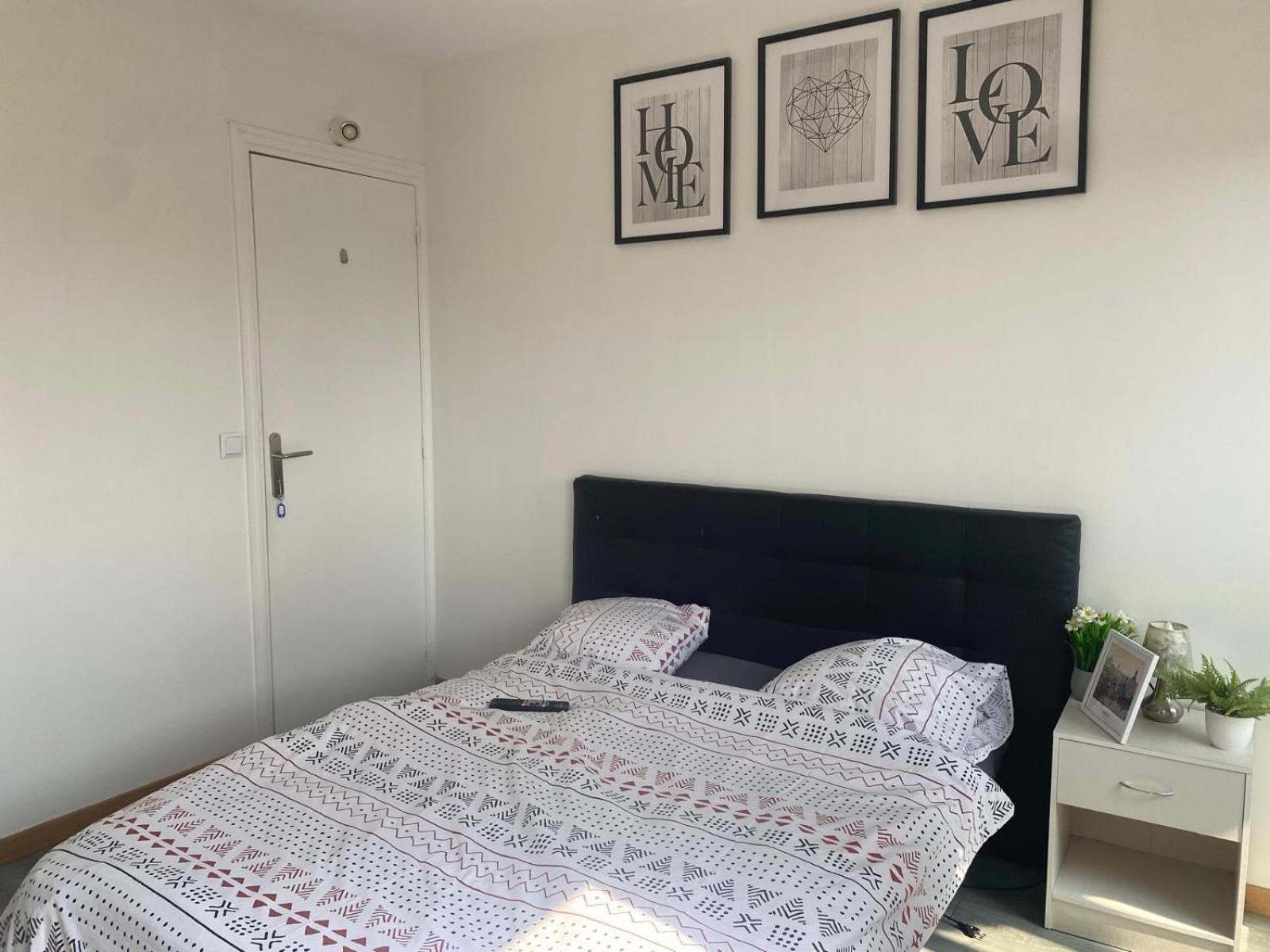 Appartement 3 Chambres Evry Plein Centre Ville エクステリア 写真